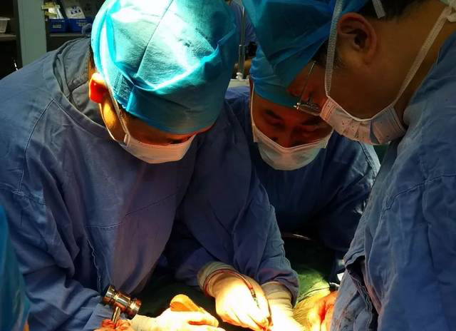 When a Rare Disease Meets Scoliosis: Three Patients’ Treatment Journeys at Xinhua Hospital